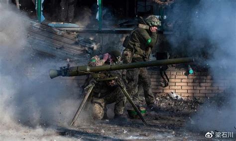 俄军重拳出击，乌方承认在巴赫穆特处于险境之中|俄军|乌克兰|顿涅茨克_新浪新闻