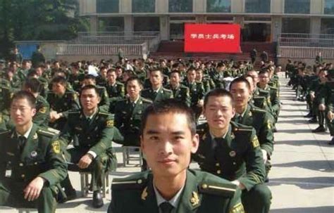 西点军校毕业典礼 953名学员获陆军少尉军衔（组图） - 中国网山东国内国际 - 中国网 • 山东