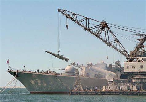 红色泰坦！俄海军的巅峰绝唱，光荣级导弹巡洋舰满载排水12000吨-搜狐大视野-搜狐新闻