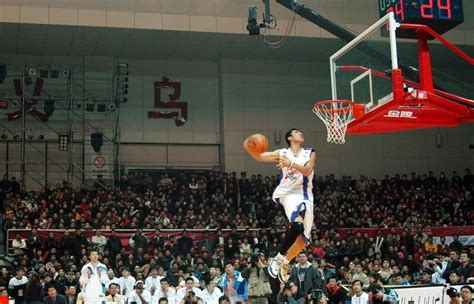 CBA众23号致敬篮球之神 但你还记得中国篮球也有过自己的飞人吗？-潮牌体育