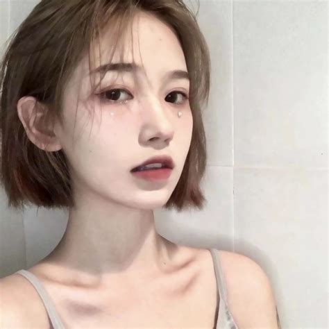 闺蜜头像御姐和甜美女生