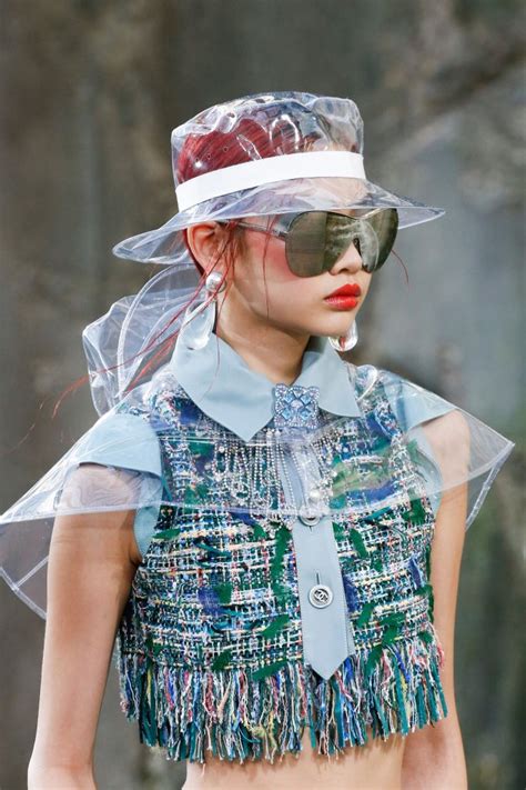 香奈儿 Chanel 2019/20秋冬高级成衣秀(细节) - Paris Fall 2019 - 天天时装-口袋里的时尚指南