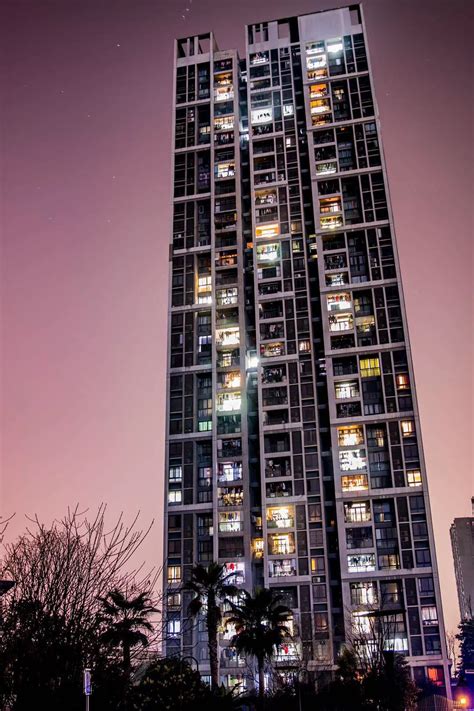 腾讯华东总部大厦，设计呈现‘万家灯火’的企鹅形象-环球广播网