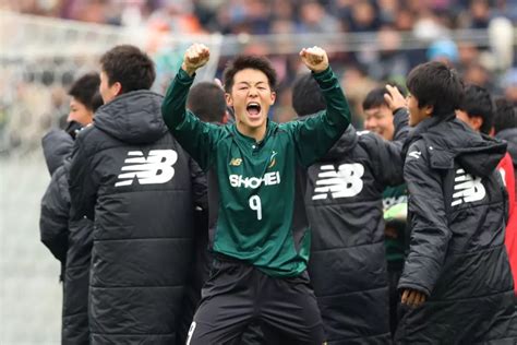 在日本男足出战本次世界杯之前，日本高中生集训联队先在欧洲夺冠 | 机核