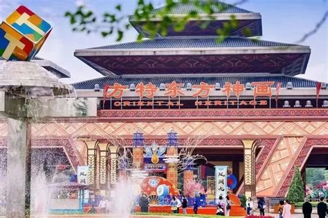 荆州花鼓戏《三女拜寿》燃情上演 - 荆州市文化和旅游局
