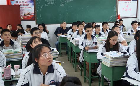聚焦课堂教学 提升教学质量 - 四川省广元市朝天中学