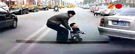 南京车祸孕妇孩子被撞出图片_配图网