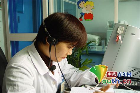 揭秘杭州24小时心理援助室：13年接14万求助电话 解救一个个鲜活生命_新闻频道_中国青年网