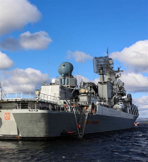 俄“莫斯科号”巡洋舰将在南海进行训练演习_凤凰资讯