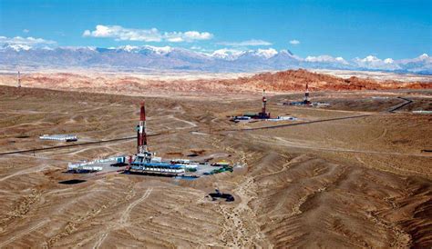 新疆：在希望的油田上感受春光 -天山网 - 新疆新闻门户