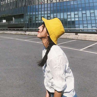 非主流女生戴帽子头像