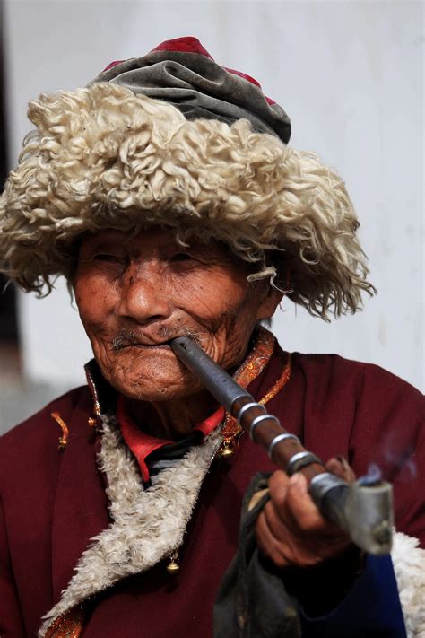 【藏族老人摄影图片】四川丹巴甲居藏寨人像摄影_太平洋电脑网摄影部落