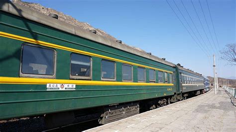 致敬绿皮车：不是所有火车都叫绿皮车，现存的绿皮车都是公益列车