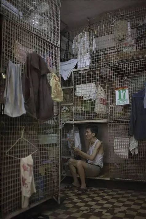 香港穷人的窒息生活：睡笼子，住垃圾堆，被富人疯狂吸血|公租房|绿地_新浪新闻