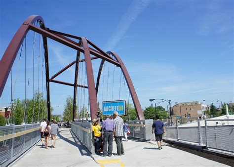 Walk the 606 · Tours · Chicago Architecture Foundation - CAF