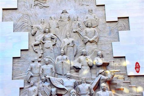 安徽名人馆内,有一幅“大型浮雕”,上面刻有28位安徽名人__财经头条