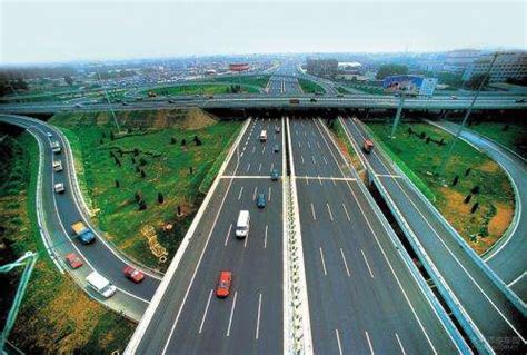 今起，济莱间高速对济南籍车辆点对点免费通行_高速公路_两地_发展