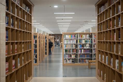 走进天府人文艺术图书馆 体验高颜值城市阅读空间