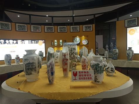 “薄施淡染——陈扬龙醴陵釉下五彩瓷技艺传承展”即将亮相国家博物馆
