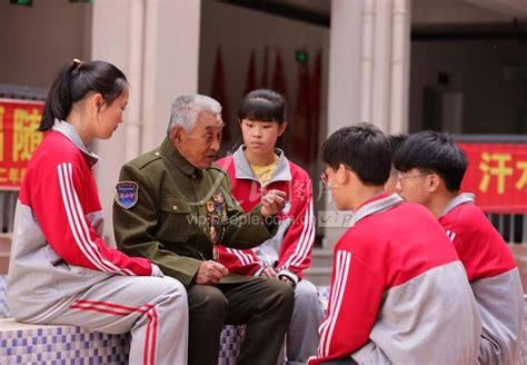 河北广宗：老英雄讲党史 传承红色基因-人民图片网