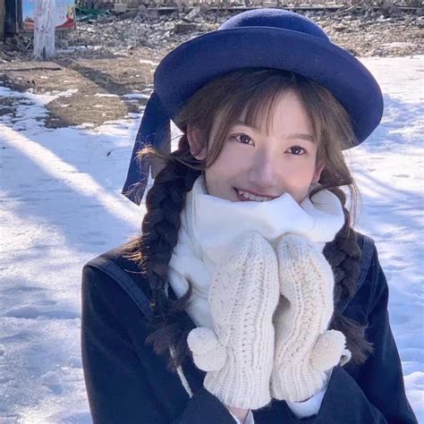 冬日甜美女生头像