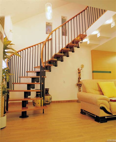 【分享】楼梯设计丨33款令人惊艳的楼梯设计,别墅、LOFT复式必备_房产资讯_房天下
