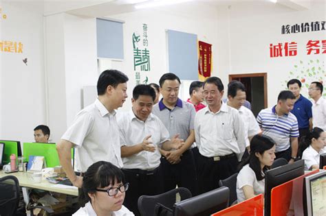梅州市政府党组成员、副市长蒋鲲率队到飞翔云调研_广东飞翔云计算有限公司