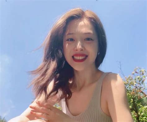 韩国女雪梨图片