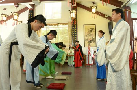 中国传统文化——冠礼 | | 汉唐服装网