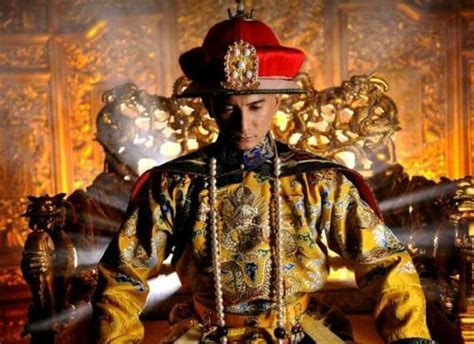 雍正皇帝活到成年的儿子有四个，为什么把皇位传给非嫡非长的乾隆