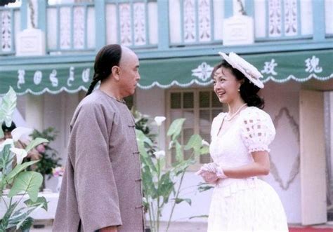 黄飞鸿的婚姻十分坎坷，电影里的十三姨，原型竟是她的第四任妻子_腾讯视频
