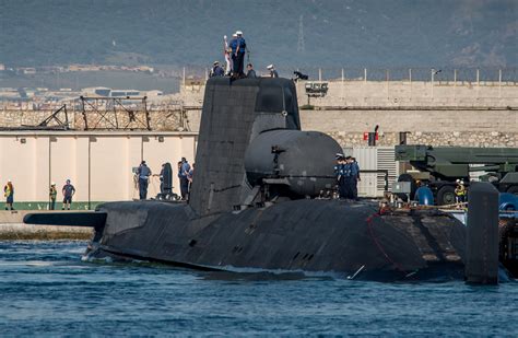 英国皇家海军第四艘机敏级攻击核潜艇完成第一次潜水 今年服役|核潜艇|英国|海军_新浪新闻