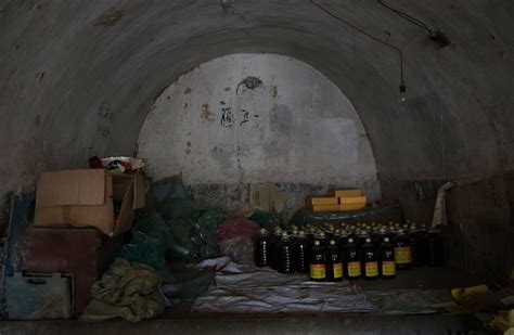 中国最古老榨油坊，一千年古法榨油，内地游客只能在这里看到|油饼_新浪新闻