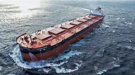 中国制造技术领先世界，造出最大滚装运输船，载重可达21000吨 - 知乎