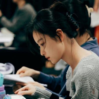 倪美诗图片