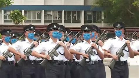 香港警察学院结业首次采用中式步操，李家超任检阅官-大河新闻