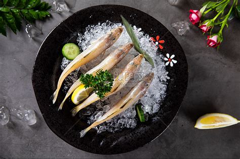 【清蒸沙丁鱼的做法步骤图，清蒸沙丁鱼怎么做好吃】坡博村大蕾_下厨房