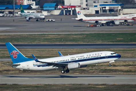 富蕴机场首次保障南航B737-800进行飞行训练 - 中国民用航空网