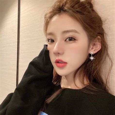甜美女生头像自拍霸气