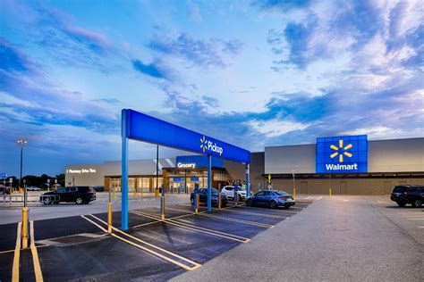 Walmart brings online shopping experience in stores with app-driven ...