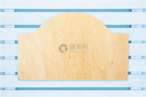 浅蓝色木板布局背景的木头符号高清图片下载-正版图片504440121-摄图网