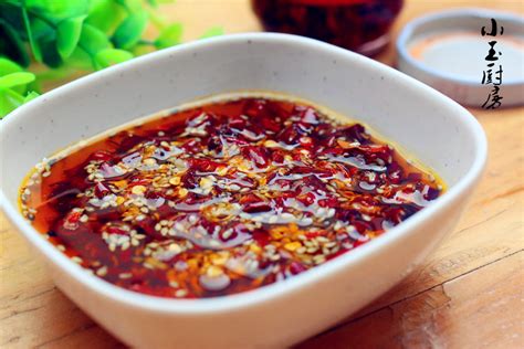 辣椒油怎么做才能又辣又香，家庭版秘制辣椒油制作方法