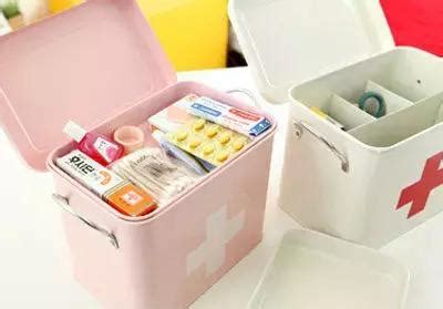 药箱家庭装多层小号家用急救医药箱大容量便携应急小型药品收纳盒-阿里巴巴