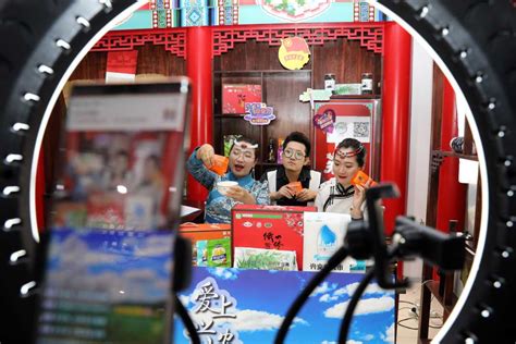 内蒙古兴安盟：首届电商直播节“圈粉”过亿 线上销售超3000万元