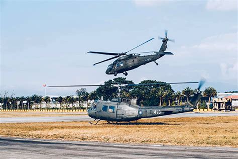 UH-60黑鹰直升机飞行训练_新浪图集_新浪网