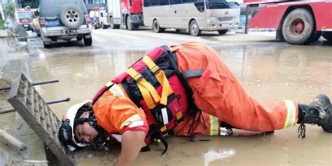 贵州正安县暴雨已致8人身亡 仍有5人失联_手机新浪网