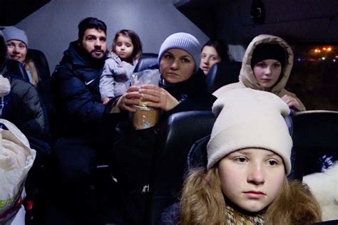 对乌克兰难民援助越来越少？罗马尼亚志愿者：无能为力帮更多人了_凤凰网视频_凤凰网
