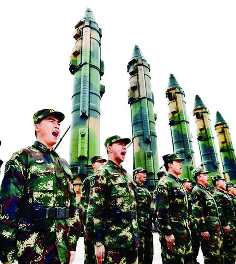 高车长剑 驰骋山林丨火箭军某旅发射营开展实战化演练 - 中国军网