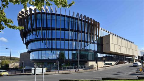 英国哈德斯菲尔德大学（University of Huddersfield）– 排名、专业、申请(本科、硕士和预科)等最新信息 - UNILINK