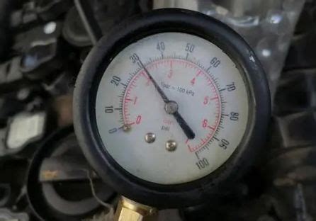 汽车燃油压力表 燃油喷射油压表汽修检测表 汽油压力表TU-114-阿里巴巴